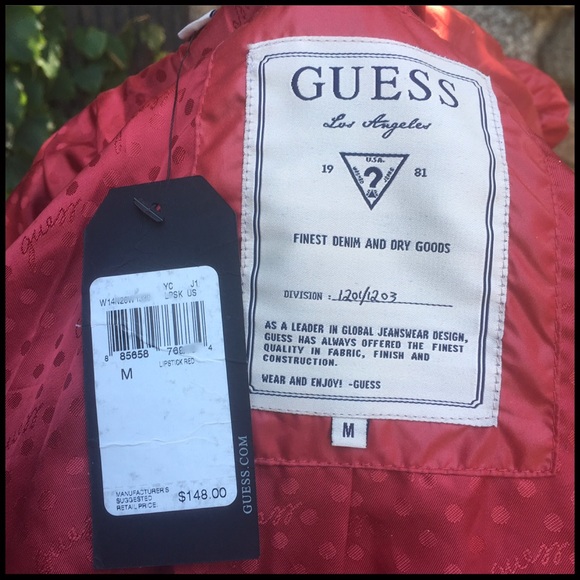 Guess Puffer Coat - Picture 2 of 5